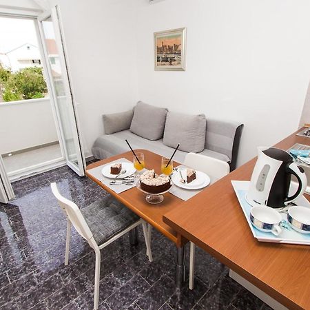 Apartmani Sanja Vodice Buitenkant foto