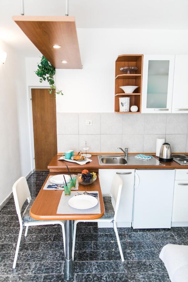 Apartmani Sanja Vodice Buitenkant foto