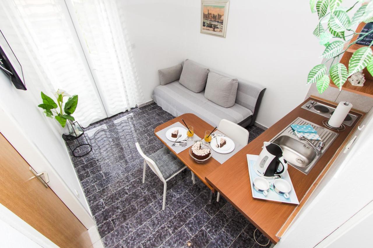 Apartmani Sanja Vodice Buitenkant foto