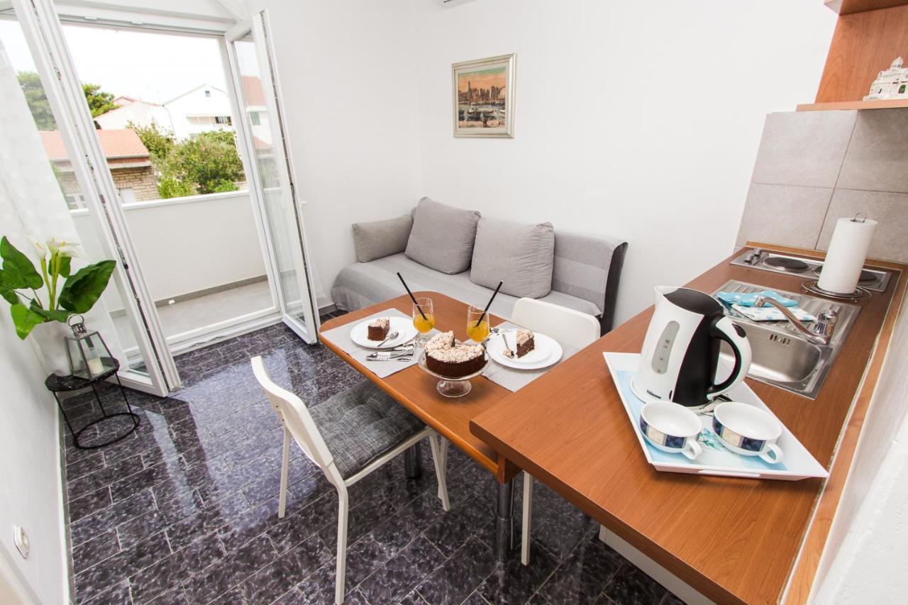 Apartmani Sanja Vodice Buitenkant foto