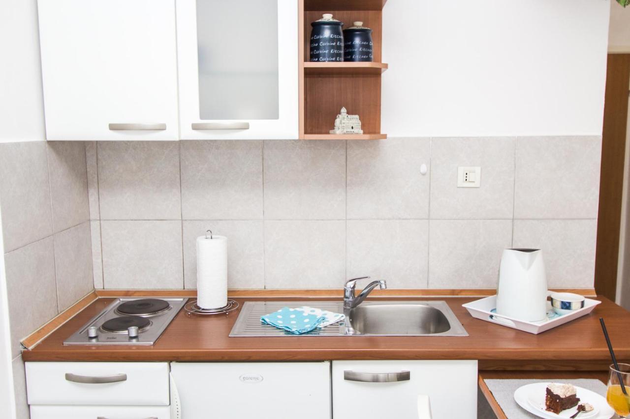 Apartmani Sanja Vodice Buitenkant foto
